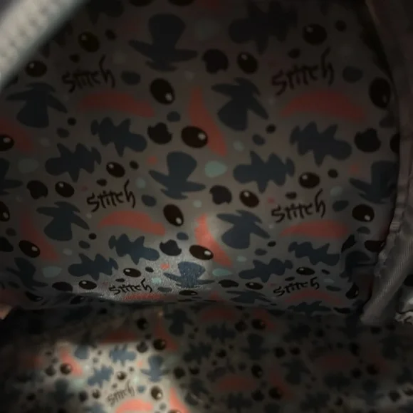 DISNEY PARKS LOUNGEFLY STITCH MINI BACKPACK - Picture 3 of 6